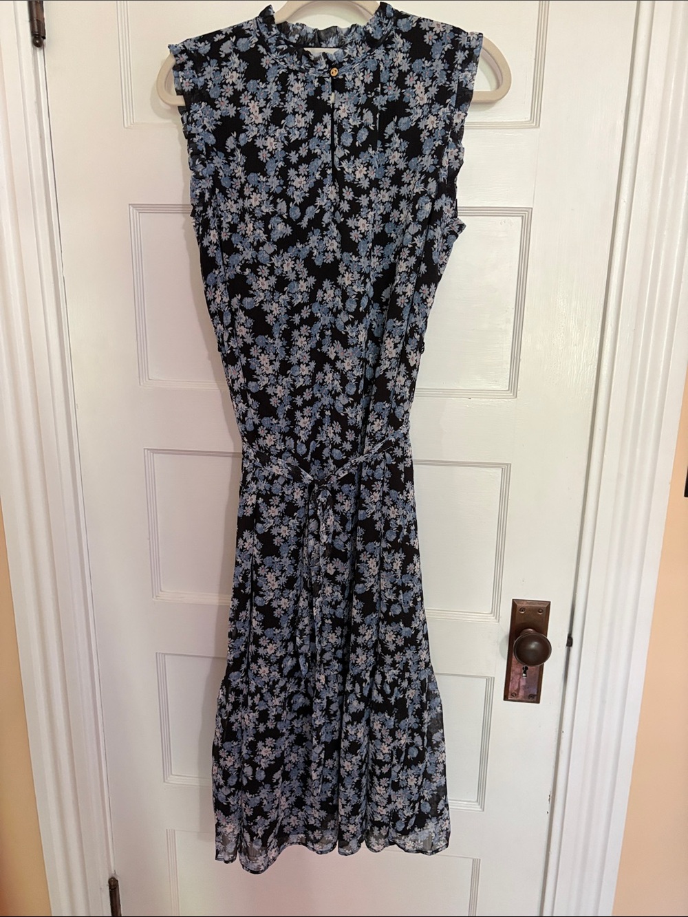 Loft New without Tag M Black Sleeveless Midi Dress with Light Blue Floral Print